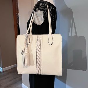Beautiful Winter White Brighton Collectibles Tote Bag. 👜